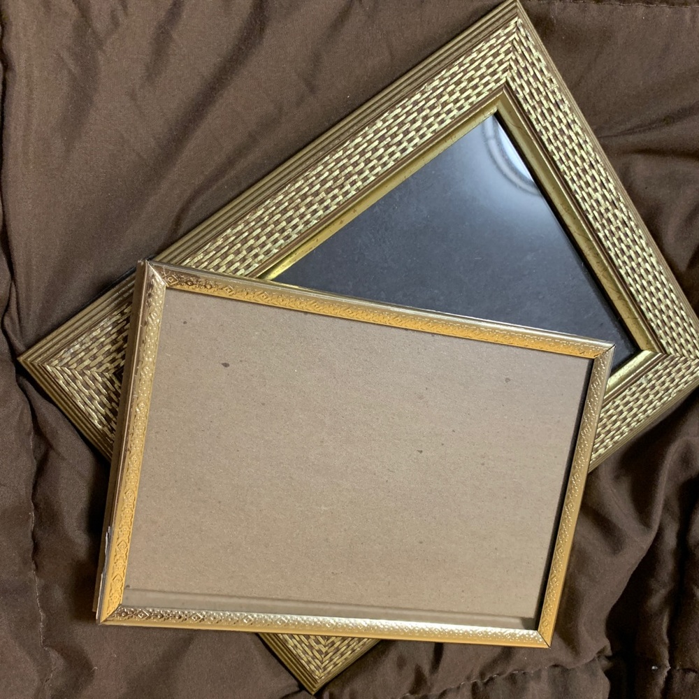 2 Picture Frame